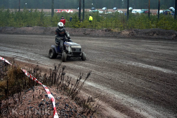 Ruohonleikkureiden 3h kest�vyysajot 05.04.2008