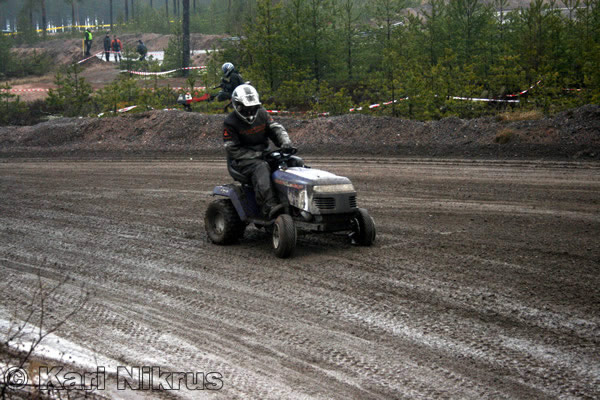 Ruohonleikkureiden 3h kest�vyysajot 05.04.2008