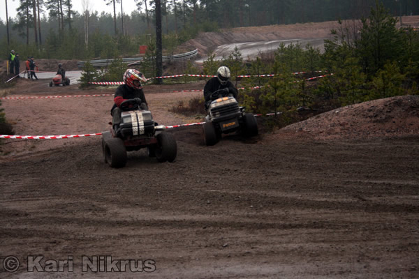 Ruohonleikkureiden 3h kest�vyysajot 05.04.2008