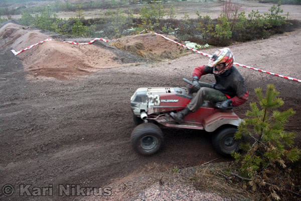 Ruohonleikkureiden 3h kest�vyysajot 05.04.2008