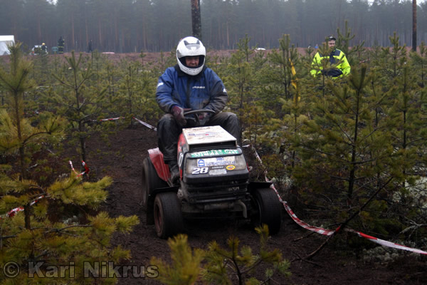 Ruohonleikkureiden 3h kest�vyysajot 05.04.2008