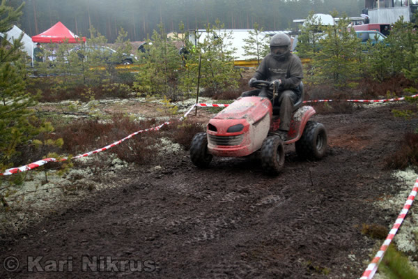 Ruohonleikkureiden 3h kest�vyysajot 05.04.2008