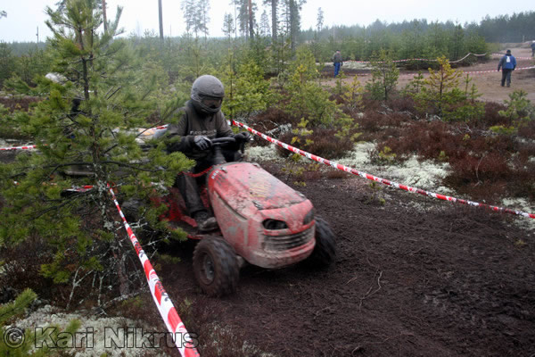 Ruohonleikkureiden 3h kest�vyysajot 05.04.2008