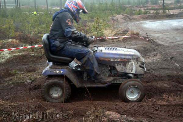 Ruohonleikkureiden 3h kest�vyysajot 05.04.2008