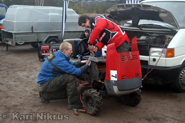 Ruohonleikkureiden 3h kest�vyysajot 05.04.2008