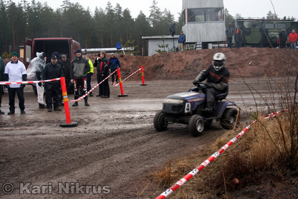 Ruohonleikkureiden 3h kest�vyysajot 05.04.2008