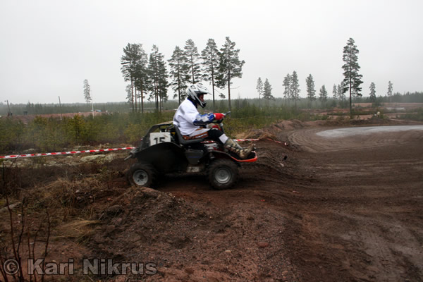 Ruohonleikkureiden 3h kest�vyysajot 05.04.2008