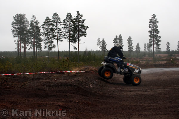 Ruohonleikkureiden 3h kest�vyysajot 05.04.2008