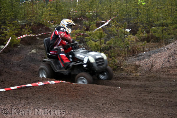Ruohonleikkureiden 3h kest�vyysajot 05.04.2008