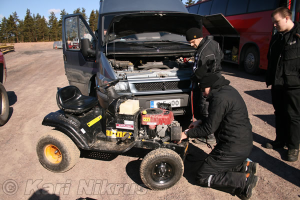 Ruohonleikkureiden 3h kest�vyysajot 18.04.2009