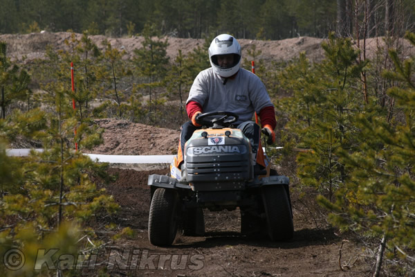 Ruohonleikkureiden 3h kest�vyysajot 18.04.2009