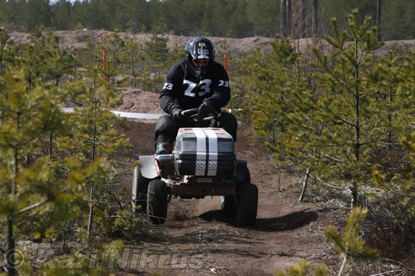 Ruohonleikkureiden 3h kest�vyysajot 18.04.2009