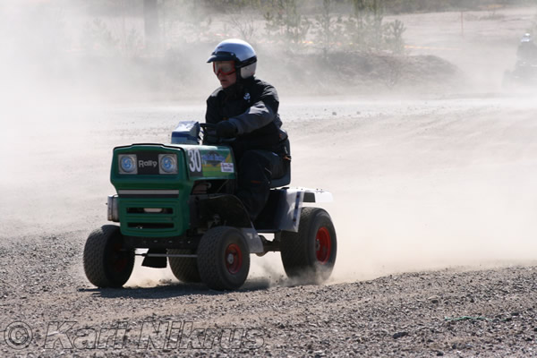 Ruohonleikkureiden 3h kest�vyysajot 18.04.2009