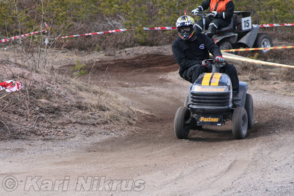 Ruohonleikkureiden 3h kest�vyysajot 18.04.2009