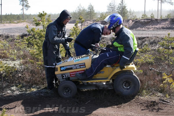 Ruohonleikkureiden 3h kest�vyysajot 18.04.2009