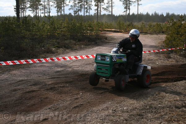 Ruohonleikkureiden 3h kest�vyysajot 18.04.2009