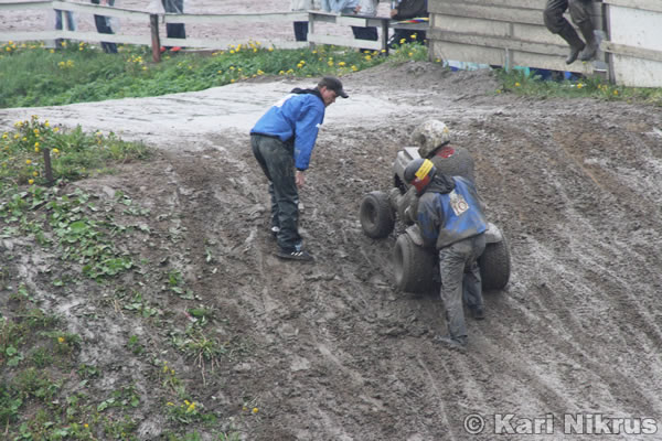 Ruohonleikkureiden 3h kest�vyysajot 26.5.2007