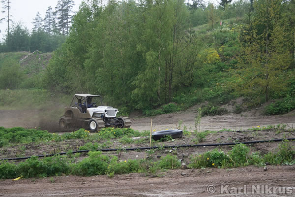 Ruohonleikkureiden 3h kest�vyysajot 26.5.2007