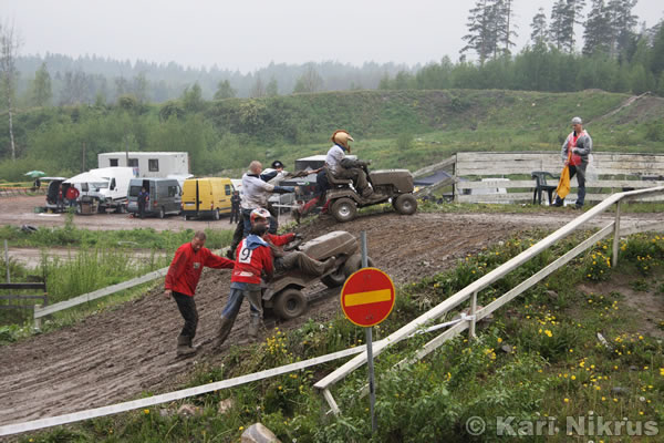 Ruohonleikkureiden 3h kest�vyysajot 26.5.2007