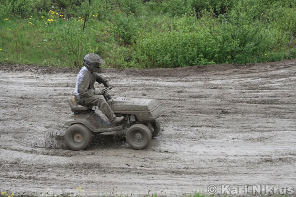 Ruohonleikkureiden 3h kest�vyysajot 26.5.2007