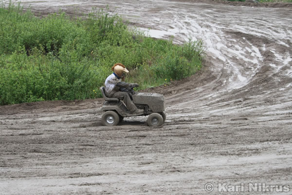 Ruohonleikkureiden 3h kest�vyysajot 26.5.2007