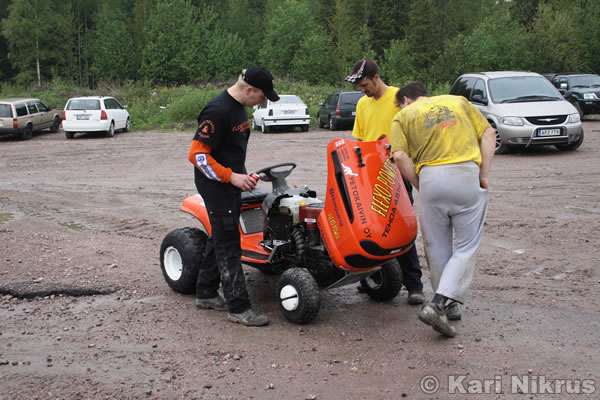 Ruohonleikkureiden 3h kest�vyysajot 26.5.2007