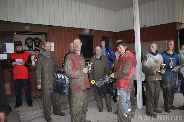 Ruohonleikkureiden 3h kest�vyysajot 26.5.2007