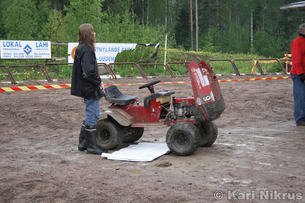 Ruohonleikkureiden 3h kest�vyysajot 26.5.2007