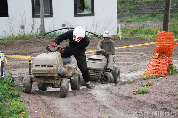Ruohonleikkureiden 3h kest�vyysajot 26.5.2007
