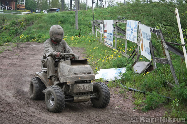 Ruohonleikkureiden 3h kest�vyysajot 26.5.2007
