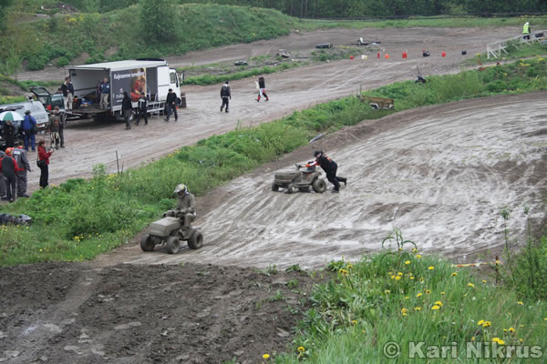 Ruohonleikkureiden 3h kest�vyysajot 26.5.2007