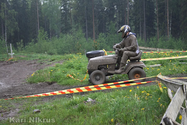 Ruohonleikkureiden 3h kest�vyysajot 26.5.2007