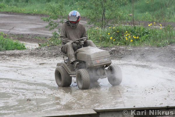 Ruohonleikkureiden 3h kest�vyysajot 26.5.2007