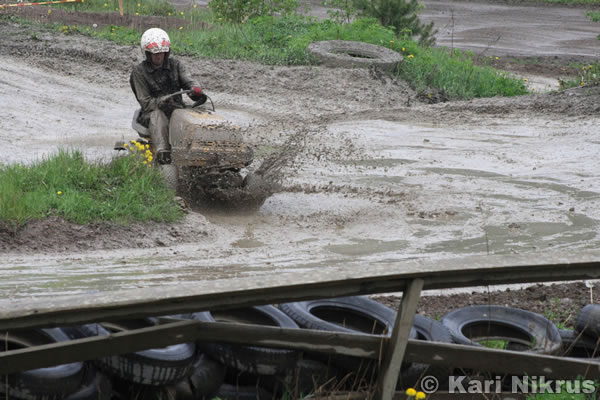 Ruohonleikkureiden 3h kest�vyysajot 26.5.2007