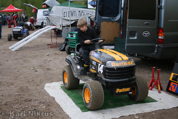 Ruohonleikkureiden 3h kest�vyysajot 18.05.2008