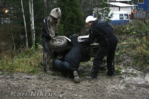 Ruohonleikkureiden 3h kest�vyysajot 8.11.2008