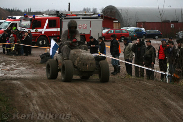 Ruohonleikkureiden 3h kest�vyysajot 8.11.2008