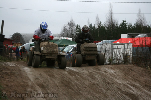 Ruohonleikkureiden 3h kest�vyysajot 8.11.2008