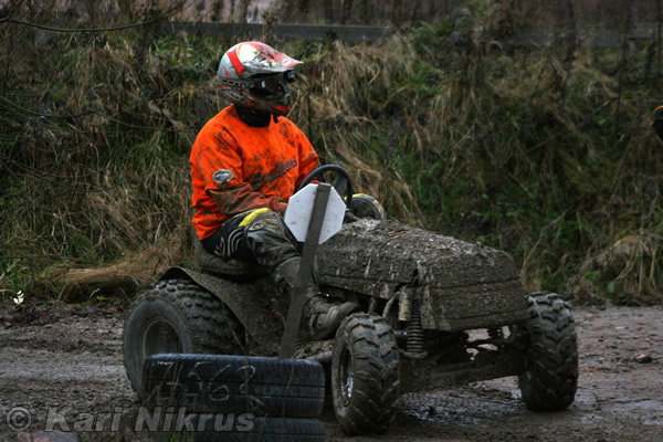 Ruohonleikkureiden 3h kest�vyysajot 8.11.2008