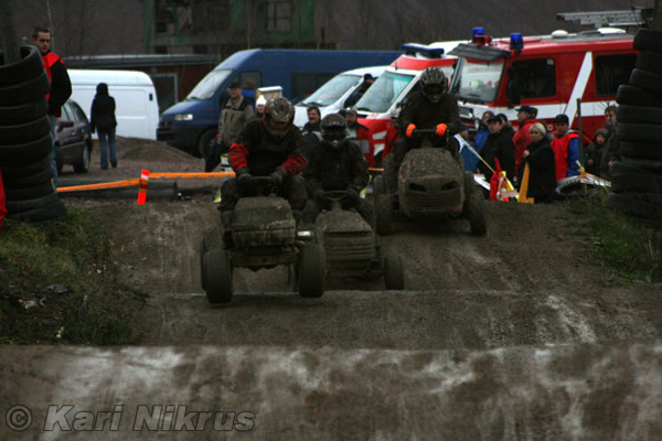 Ruohonleikkureiden 3h kest�vyysajot 8.11.2008