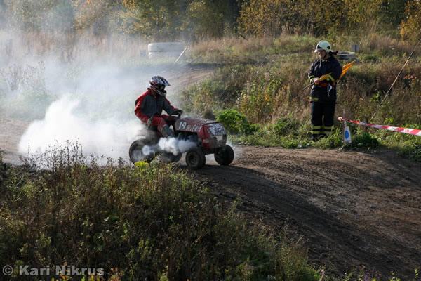Ruohonleikkureiden 3h SM-kest�vyysajot 29.9.2007