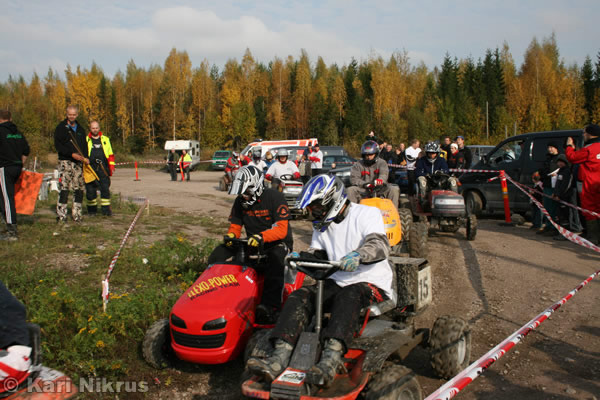 Ruohonleikkureiden 3h SM-kest�vyysajot 29.9.2007