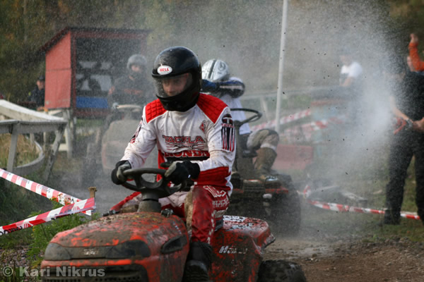 Ruohonleikkureiden 3h SM-kest�vyysajot 29.9.2007