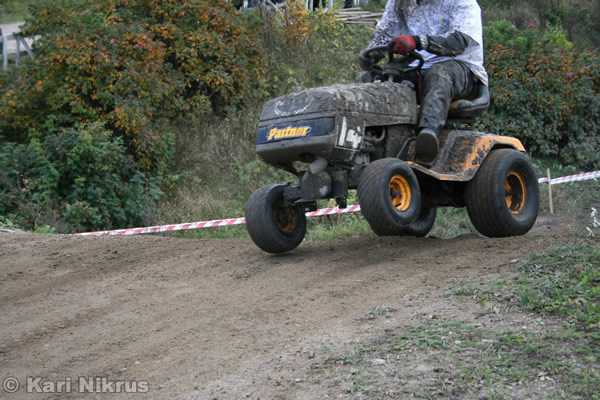 Ruohonleikkureiden 3h SM-kest�vyysajot 29.9.2007