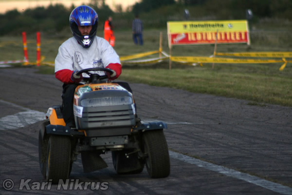 Ruohonleikkureiden 3h kest�vyysajot 13.09.2008