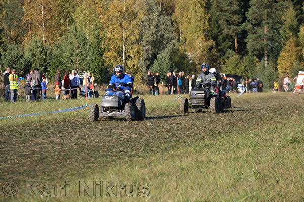 Ruohonleikkureiden 3h kest�vyysajot 2.10.2010