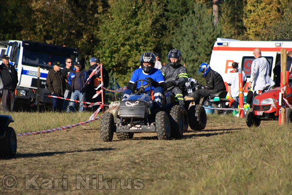 Ruohonleikkureiden 3h kest�vyysajot 2.10.2010