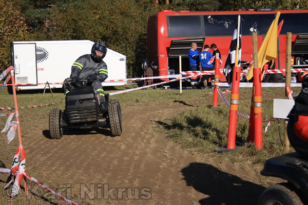 Ruohonleikkureiden 3h kest�vyysajot 2.10.2010