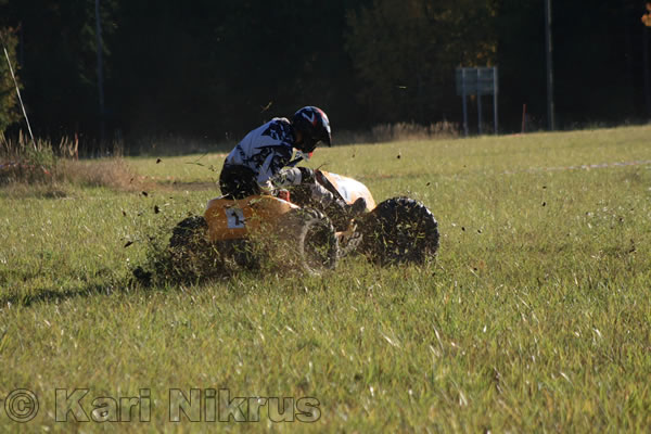 Ruohonleikkureiden 3h kest�vyysajot 2.10.2010