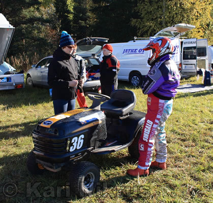 Ruohonleikkureiden 3h kest�vyysajot 2.10.2010